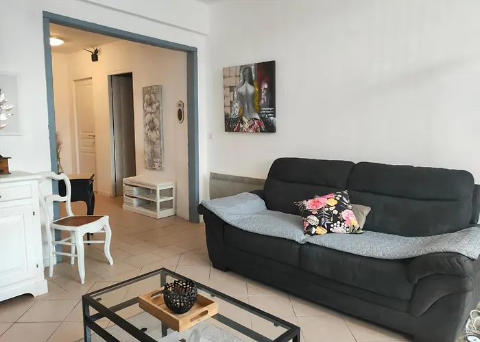 Meuble 3 Etoiles Dans Un Petit Village Du Gers